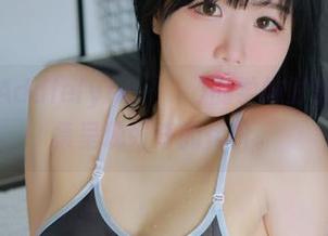 集合啦！Addielyn(에디린)的学妹时刻，套图合集呈现好奇的代价。