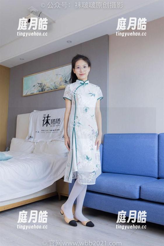 BoBoSocks袜啵啵 - 拯救长腿的秘诀！小甜豆短灰丝写真分享，你敢来试试？