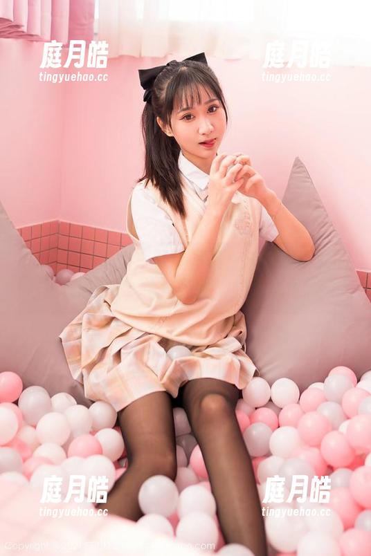 Feilin嗲囡囡 - 最新写真：流氓小巫女的女孩日常，恰逢其会，微妙得很。