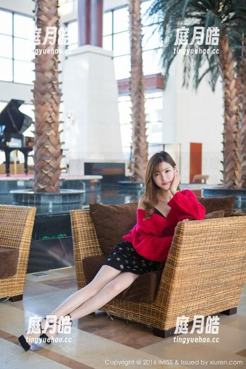 IMiss爱蜜社 - vetiver嘉宝贝儿的短裤图集，我是该欣赏造型还是感慨这条短裤的选择呢？