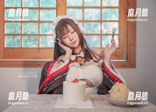 KANEKO咔喵最新作品大放异彩，美脚舞动间透出一种优雅随性。