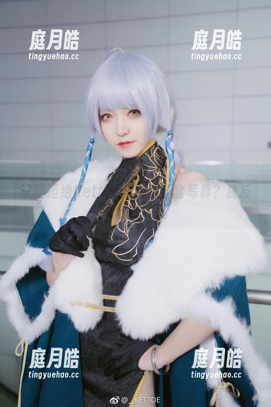 谁能拒绝Kettoe的美足全套写真？我反正无法自拔。