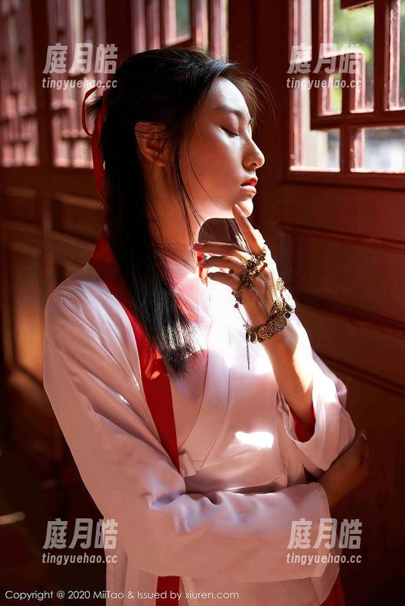 MiiTao蜜桃社-Cris_卓娅祺 MiiTao蜜桃社 - 一样的比基尼,不一样的Cris_卓娅祺,快下载这份“解压”合集!