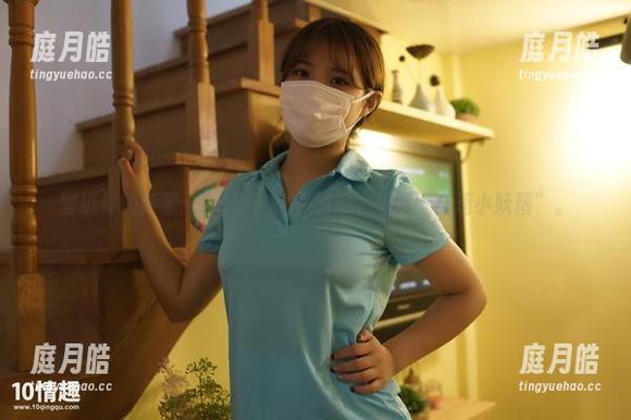 壁纸界的新星：ROSI的红色蕾丝，堪称“高清小妖精”。