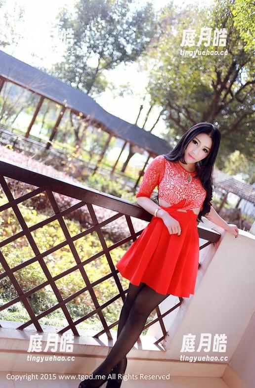 TGOD推女神 - 棉袜套图里的Una尤娜——这才叫洗脑，套图看多了我也有想试试的冲动！