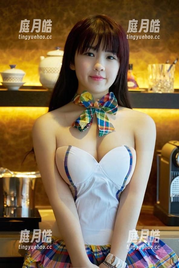 TuiGirl推女郎 - 谁跟我一样沉迷于Yu佳妮的皮衣合集，网盘拯救了我的眼睛！