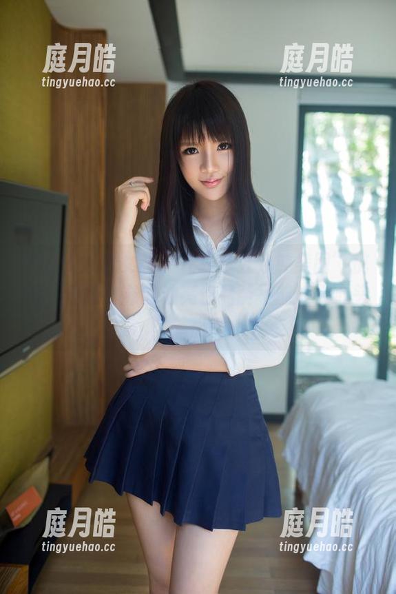 TuiGirl推女郎 - 在线“五分钟美图”挑战，看纯小希的油亮作品能不能让你心头一热！