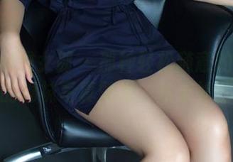 TuiGirl推女郎 – 那种轻松随意的感觉—赵惟依的棉袜写真壁纸，从未如此自在！