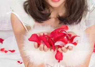UGirls尤果网 – 最新阿依努尔瓦娅美脚合集,你可能会忘记其他拍摄对象