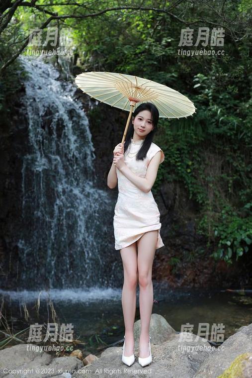 Xiuren秀人网 - 看完Carol周妍希的双马尾高清写真，我在想，这发型能不能再开个新潮流？