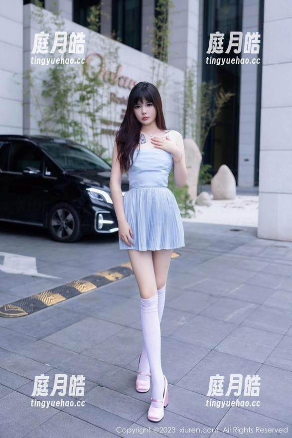 Xiuren秀人网 - Jennifer小若图集：透明，但可别太过认真哦，哈哈。
