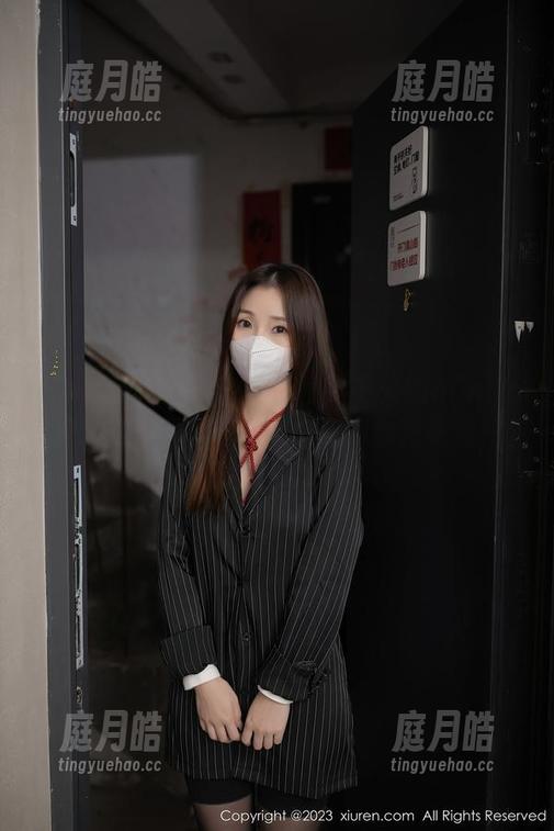 Xiuren秀人网 - 让你停不下来的mini米妮黑丝合集，求你不要下到老花眼啊！