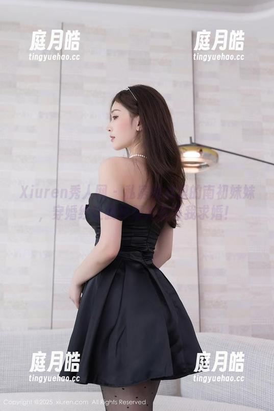 Xiuren秀人网 - 私房图片里的南初妹妹，穿婚纱让我怀疑她在等我求婚！