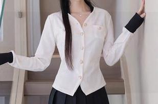 Xiuren秀人网 – 看完奈汐酱nice的死库水原图，我的泳池观念都变了，在线写个小笔记。