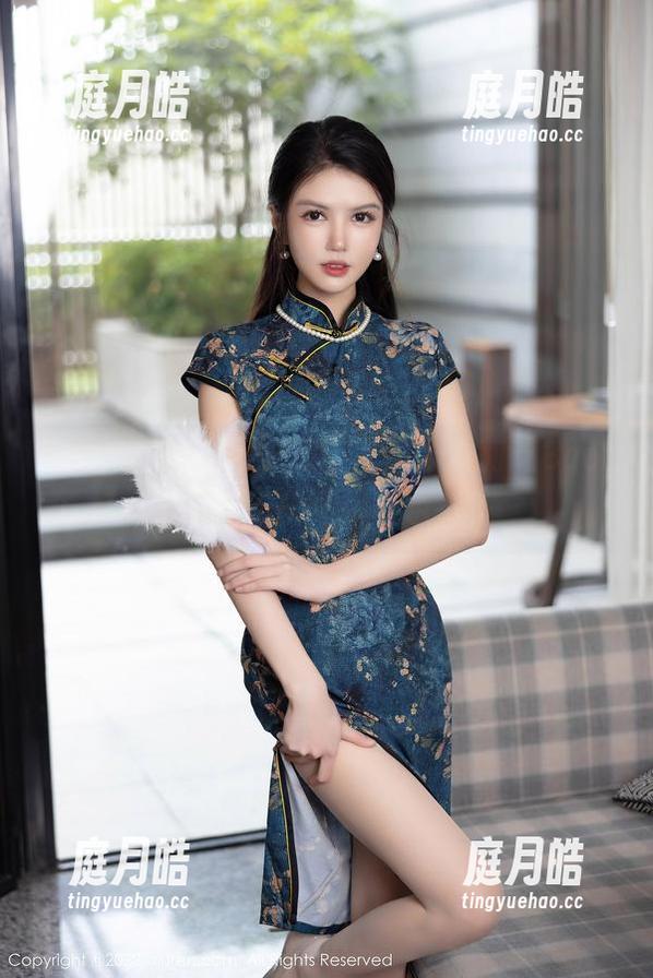 Xiuren秀人网-徐莉芝Booty Xiuren秀人网 - 镂空作品,徐莉芝Booty如何玩转透明与色彩?