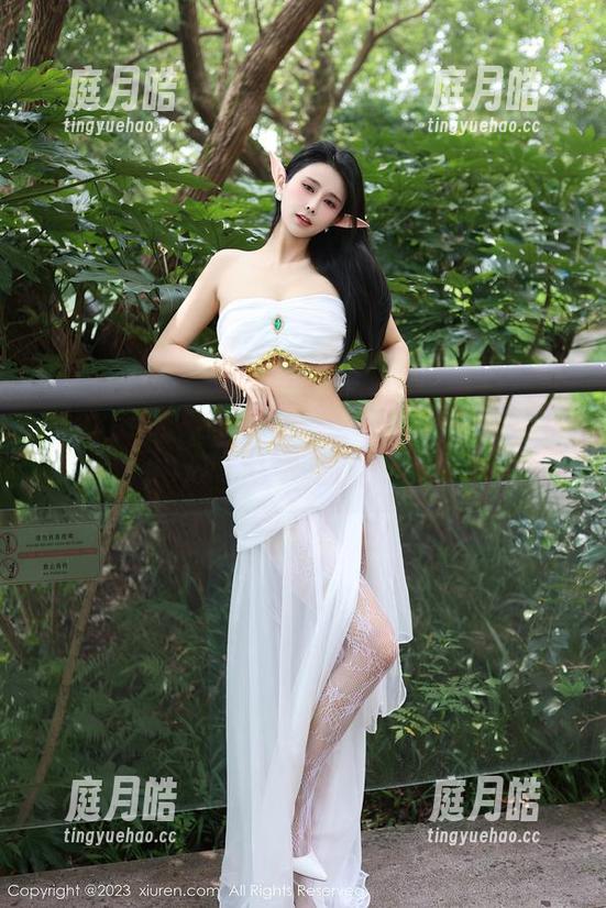 Xiuren秀人网 - 兔女郎写真集：晓茜sunny变身“萌”战斗机！