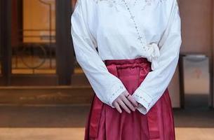 Xiuren秀人网 – 办公室OL化身陈小喵,等你来偷看在线图片