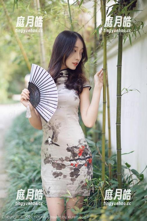 YouMi尤蜜荟 - 在线抖音段子手遭遇Carol周妍希，JK原图为你带来新追星理由！