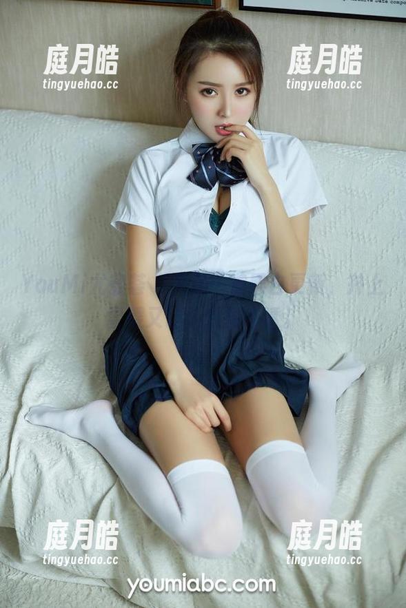 YouMi尤蜜荟 - 又是一波黑白更新，井上雪樱又让人捉摸不透。