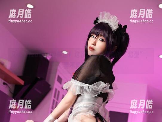 eliza喵喵 又来eliza喵喵的美图!这次脚做了特别的“造型”,要不要试试?