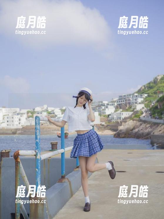 方寸之间，nagesa魔物喵的夏日私房图集，目光游离的地方。
