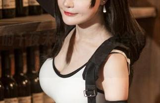 浴缸里的千夜未来:无圣光合集,不得不承认的撩人气息
