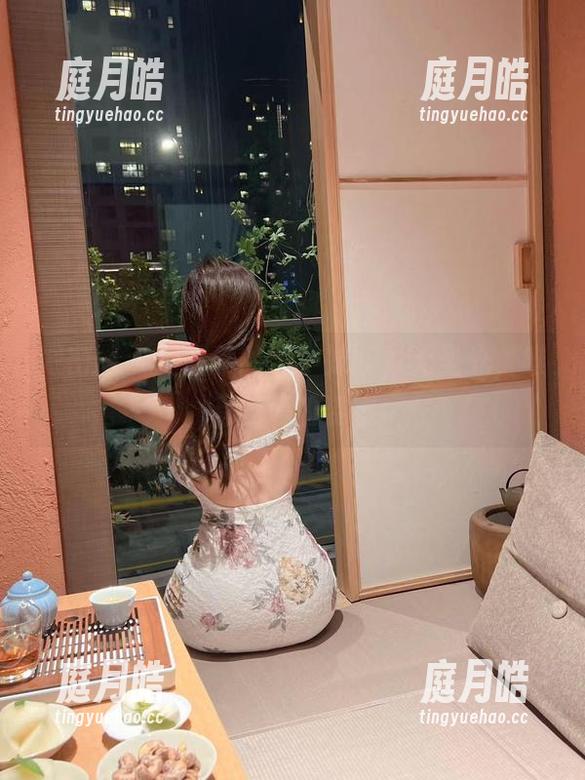微密圈 - 周妍希的‘学妹’，无圣光，唯有我爱的姿态