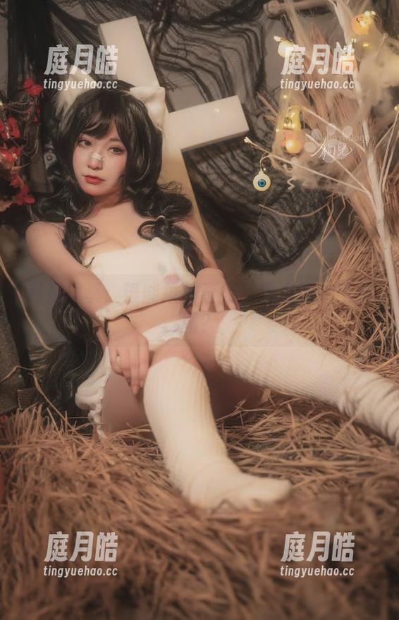 私拍风暴：谁能抵挡奇行家狗崽的女王套图？