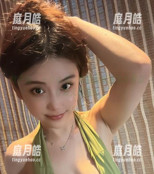 微密圈 - 一点小秀，奶雯的精选图片帮你打发无聊时光