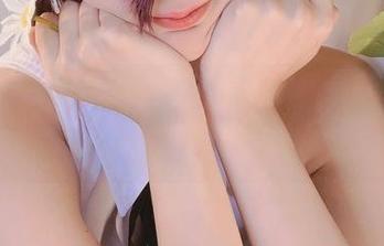 高清狂欢:如月灰真正的女王之姿,不得不说眼光真独特。