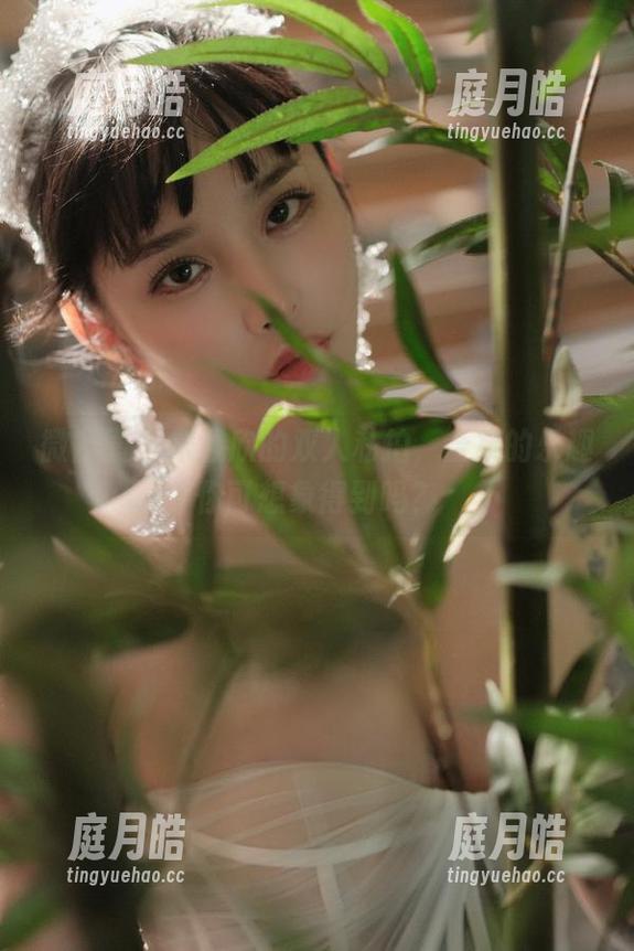 微密圈 - 宋昱欣的双人私拍，合集的乐趣你可想象得到吗？