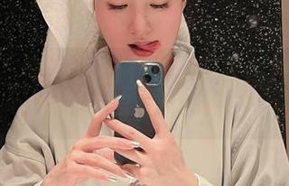 微密圈 – 看宝儿茹171如何把黑色睡衣穿成私房写真里的绝色