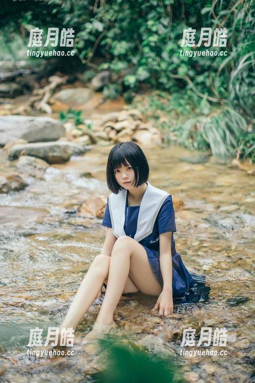 小野妹子w：COS里藏了个獒犬，真的假的你来瞧