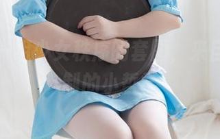 这里有一组少女秩序的套图,来自内部定制的小哲学