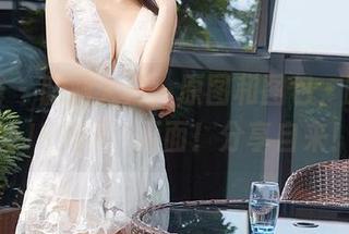 尤蜜荟 – 脑洞大开，原图和图包，曦宝儿的JK蹭下`画面！分享自来！