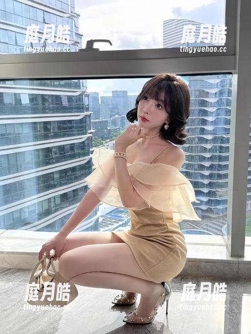 微密圈 - 徐莉芝带来的女秘书写真集——精彩‘资源’等你来发现哦！