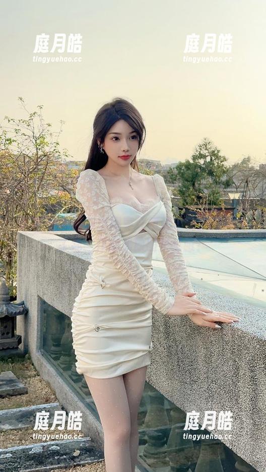 微密圈 - 徐莉芝用枣红裙和黑丝就这样耍了我！作品集原图快瞅瞅！