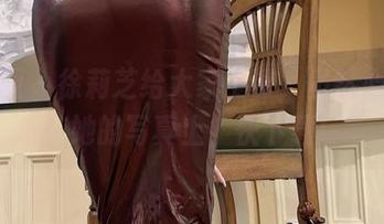 微密圈 – 徐莉芝给大家上课，虽然心思全在她的写真上，快下载！