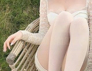 微密圈 – 不只是全套体操服照片，徐莉芝的每一帧都是运动时的随意优雅。