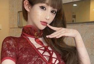微密圈 – 当我看无欲无求的推土君的纯白原图时，脑里满是：“要是我也能白成这样，走路都能被路人误认成仙！”