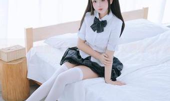 日奈娇cos魅魔，资源拿到手软，又想看看小心心