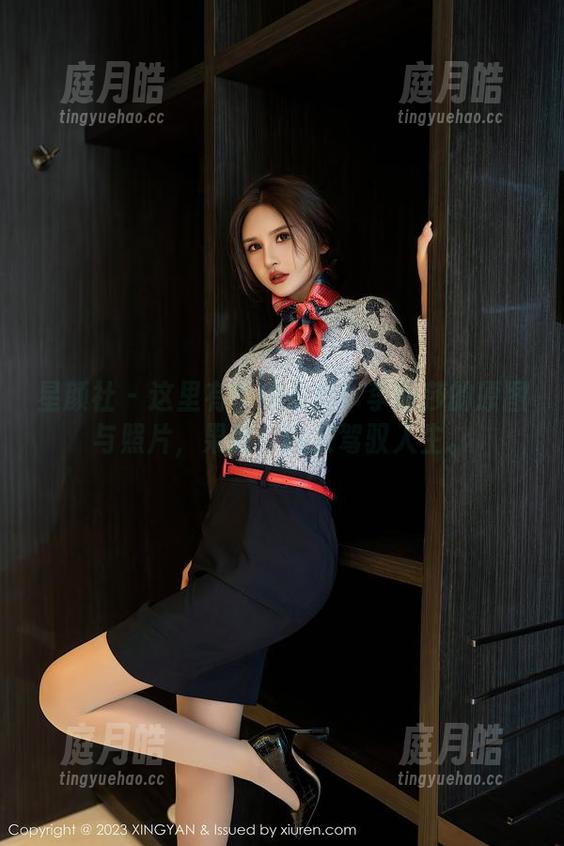 星颜社 - 这里有个内衣秀！李丽莎的原图与照片，果然，内衣驾驭人生。