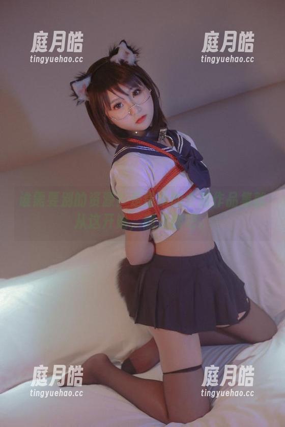 谁需要别的资源？是青水的女孩作品集就从这开始，随便翻吧。