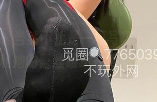 微密圈 – 当然不止是一幅写真，楚楚不吃鱼和她的蕾丝眼罩在高清中低语