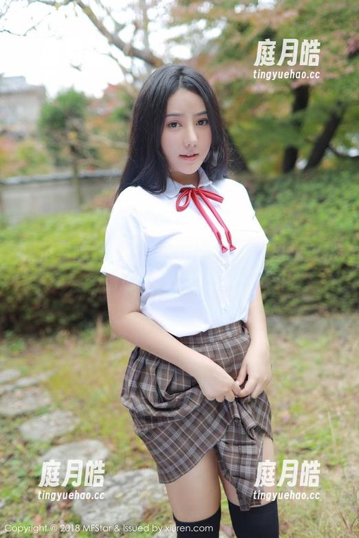 模范学院 - “夏茉GIGI”在长腿里找放松——精选写真合集逐步加深中