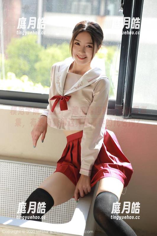 模范学院 - 翻了一遍电竞唐嫣的清纯写真集，有没有觉得这真是青春的代名词？