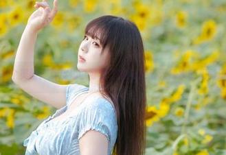 更新一个美图:皮皮奶可可爱了啦与深蓝死库水的精彩邂逅!