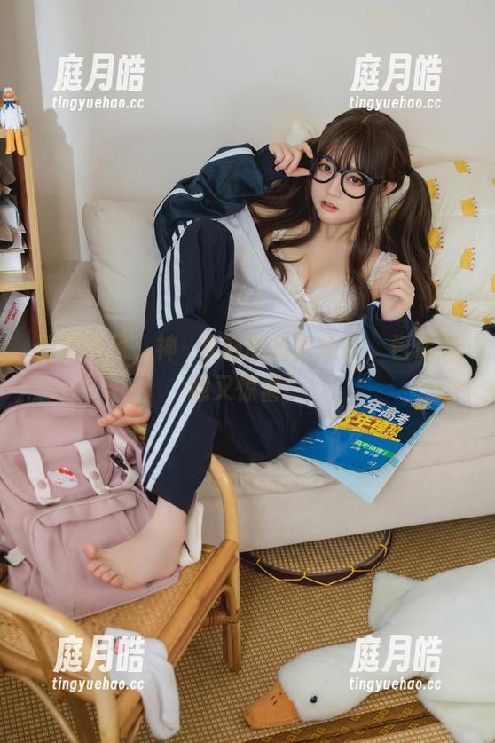 蕾姆与风，神沢永莉的写真水饺，包你满意又惊喜！