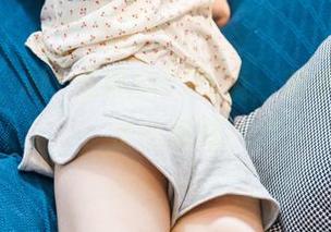 在海边，神沢永莉的COS说：要不要下载，快别犹豫！