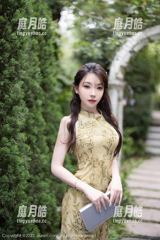 秀人网 - 私拍资源分享，一句话评价：icy猪的网袜，是养眼新标准！